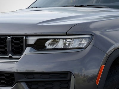 2026 Jeep Grand Cherokee Laredo Altitude