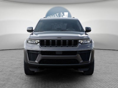 2026 Jeep Grand Cherokee Laredo Altitude