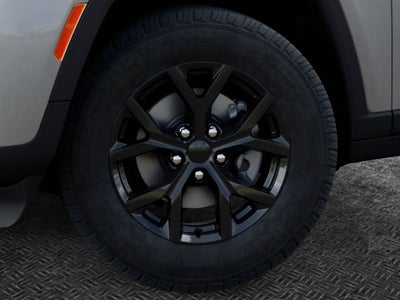 2026 Jeep Grand Cherokee Laredo Altitude