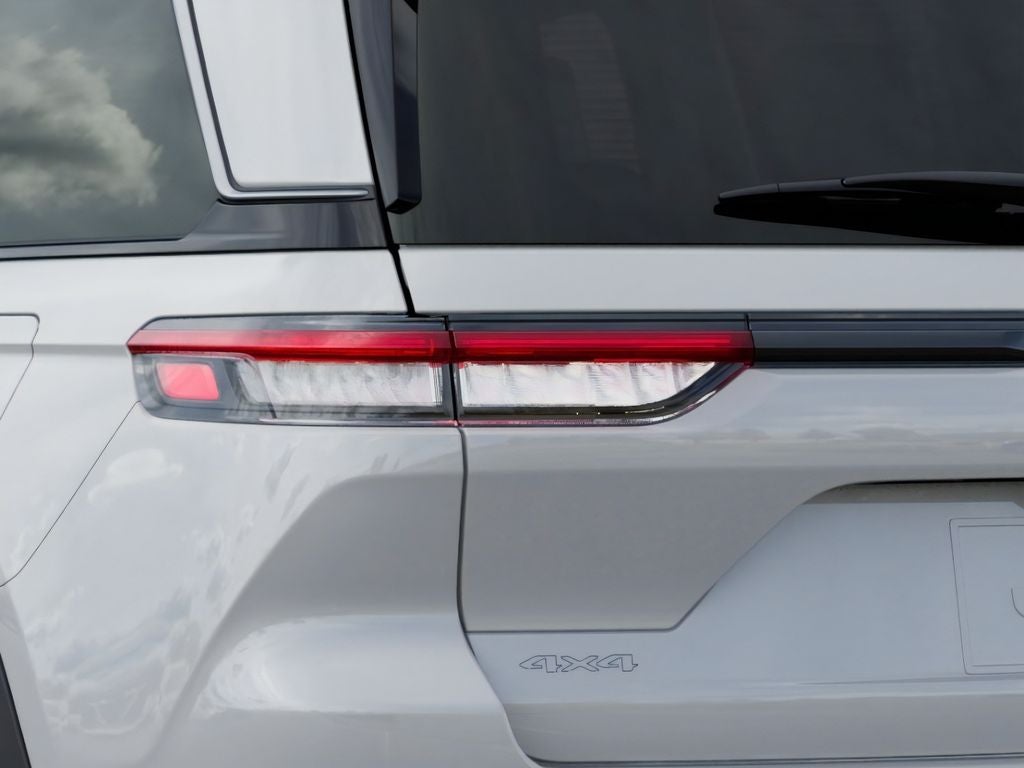 2026 Jeep Grand Cherokee 85th Anniversary Edition