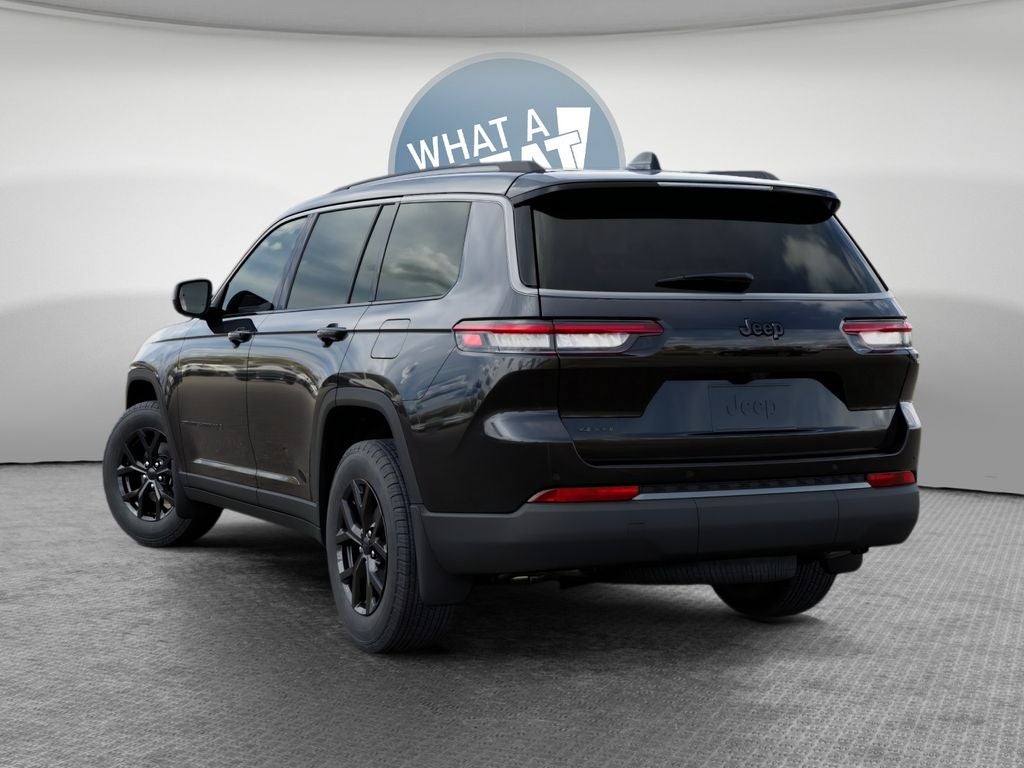 2026 Jeep Grand Cherokee L Laredo Altitude