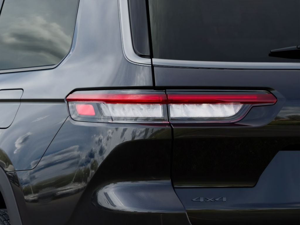 2026 Jeep Grand Cherokee L Laredo Altitude