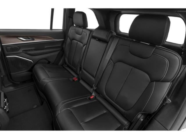 2027 Jeep Grand Cherokee Laredo X
