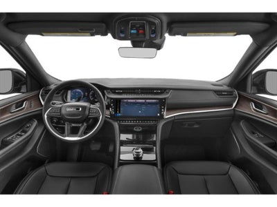 2027 Jeep Grand Cherokee Laredo Altitude