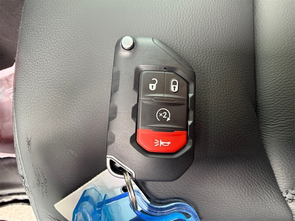 2026 Jeep Wrangler Willys BLACK WIDOW