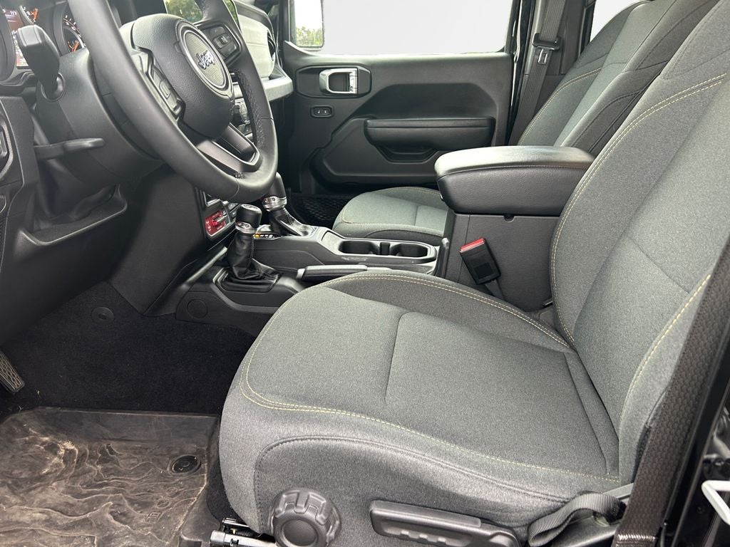 2025 Jeep Wrangler 4-Door Willys 4x4