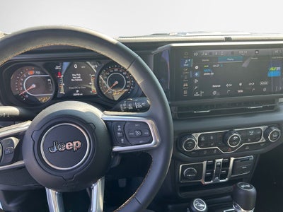 2025 Jeep Wrangler 4-Door Sahara 4x4