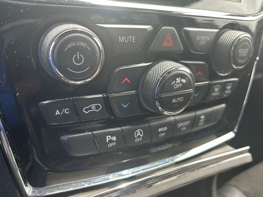 2022 Jeep Grand Cherokee WK Laredo X 4x4