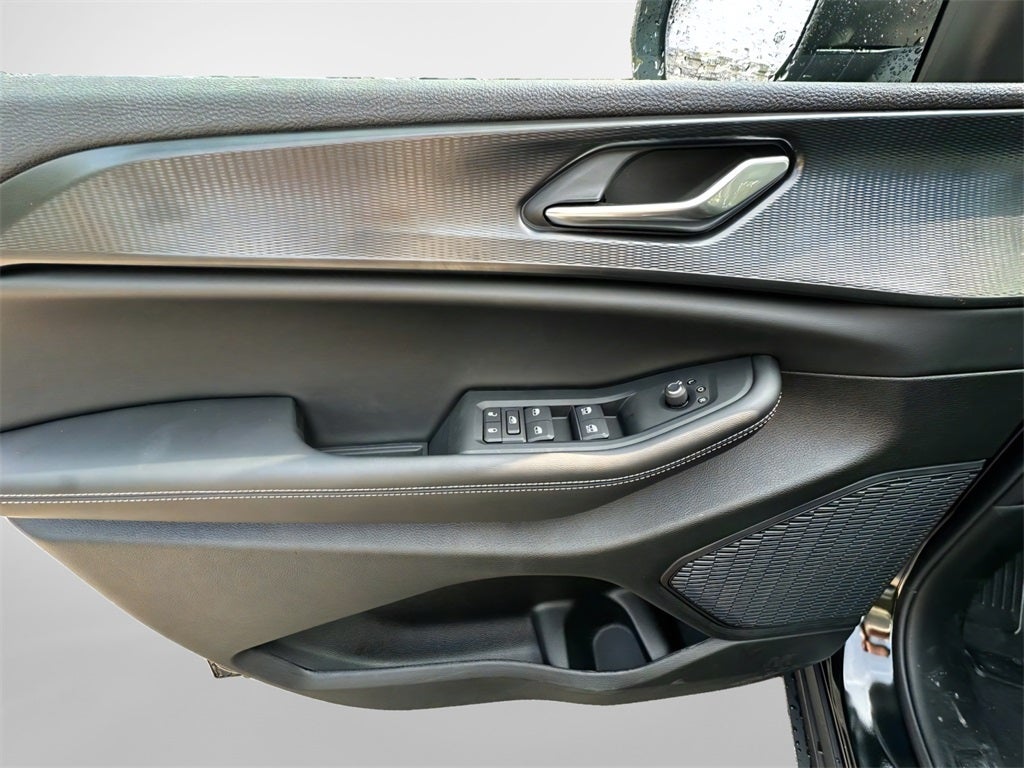 2025 Jeep Grand Cherokee Base