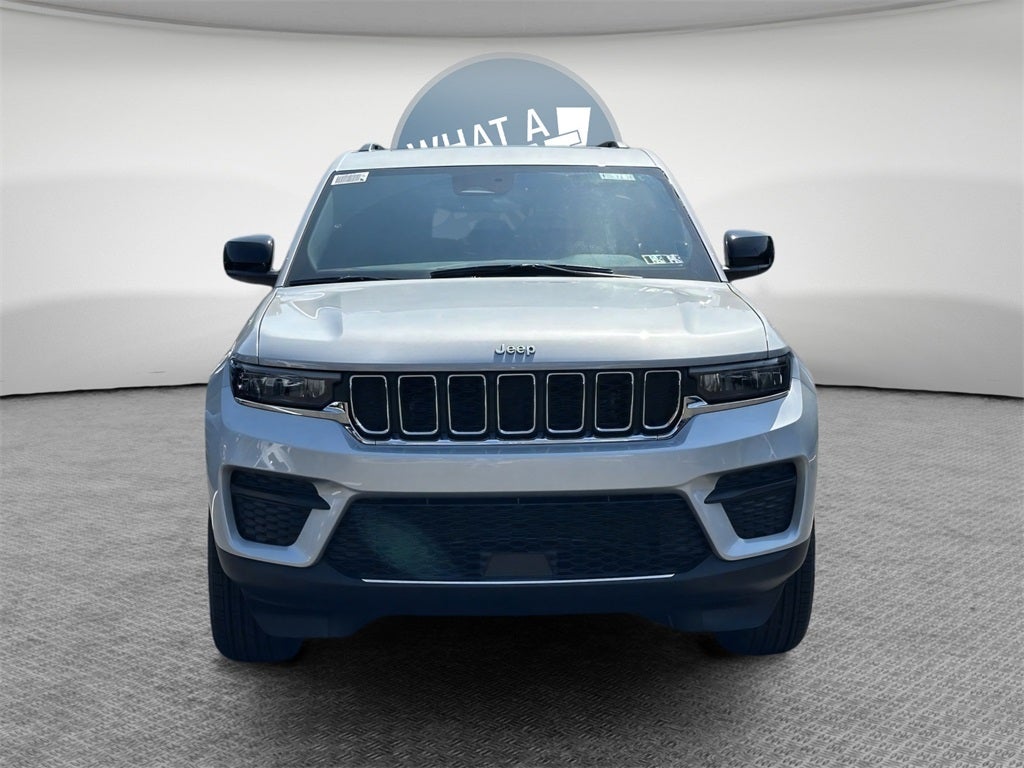 2025 Jeep Grand Cherokee Base