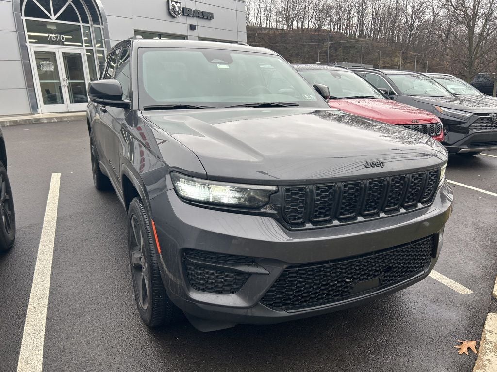 2023 Jeep Grand Cherokee Altitude