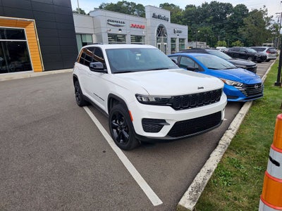 2023 Jeep Grand Cherokee Altitude X