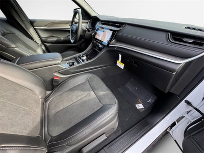 2026 Jeep Grand Cherokee Laredo