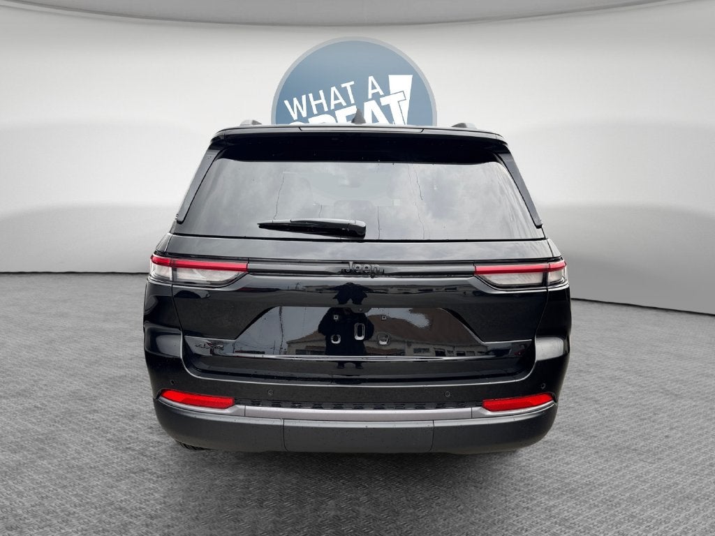 2026 Jeep Grand Cherokee Altitude