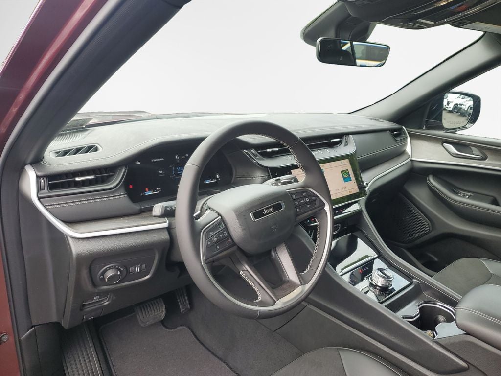 2026 Jeep Grand Cherokee Altitude