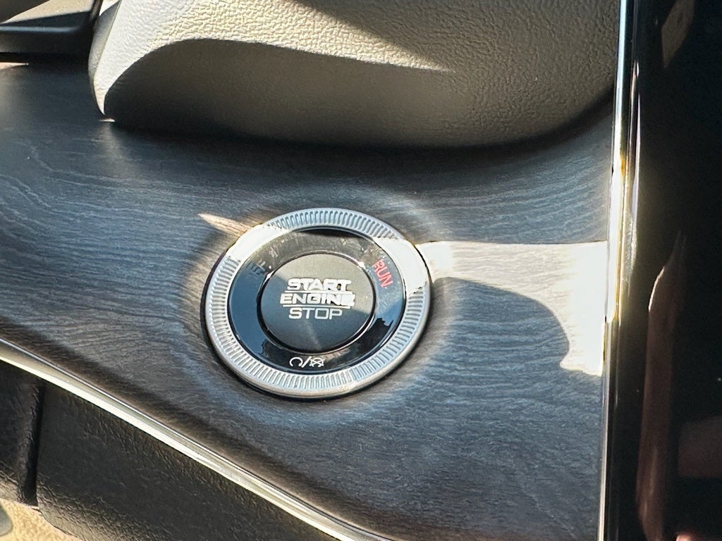 2025 Jeep Grand Cherokee Overland