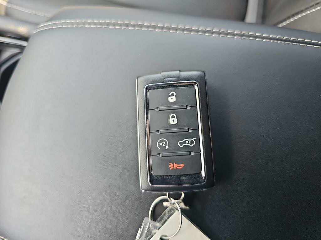 2023 Jeep Grand Cherokee Overland 4x4