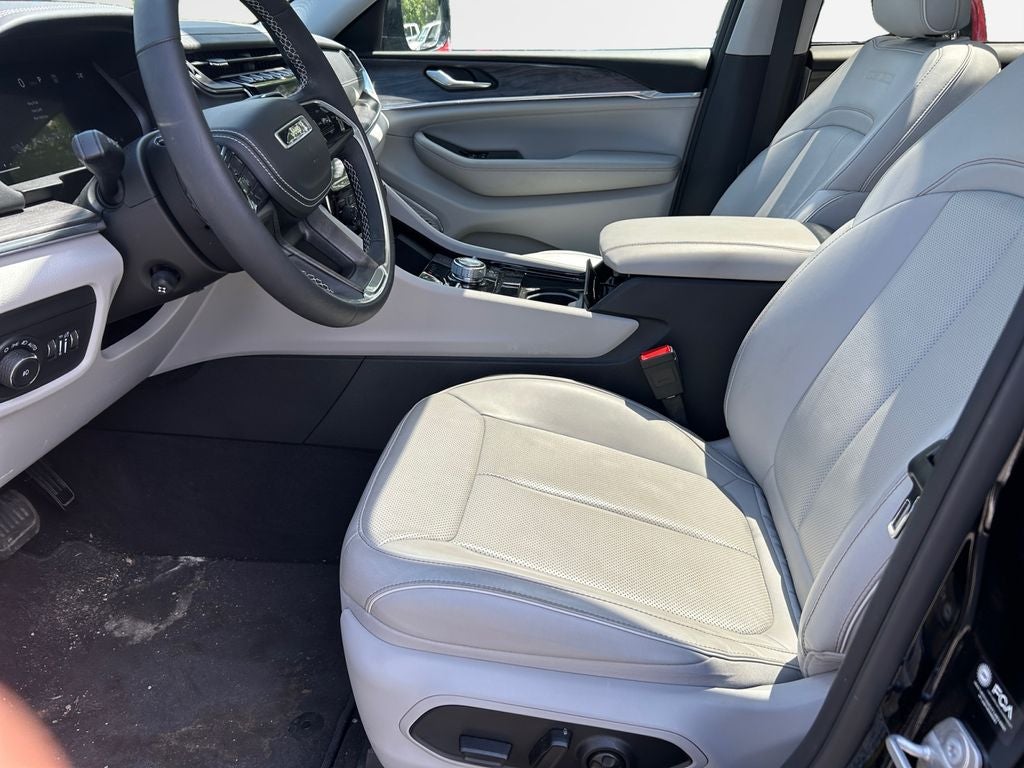 2023 Jeep Grand Cherokee Overland 4x4