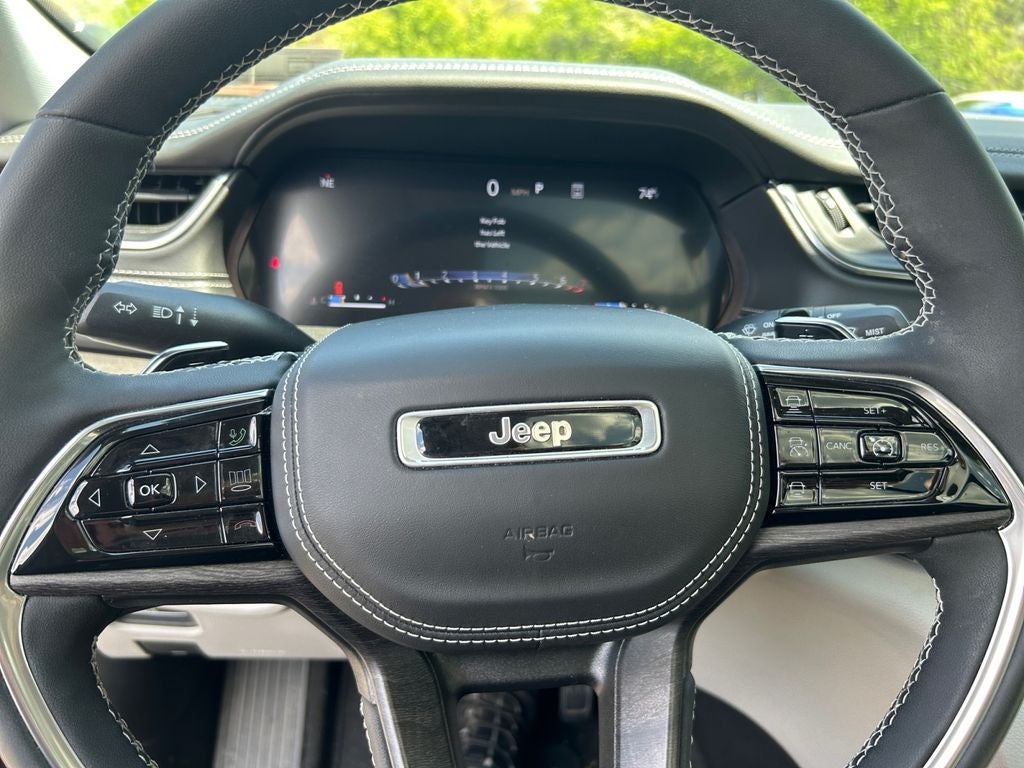 2023 Jeep Grand Cherokee Overland 4x4
