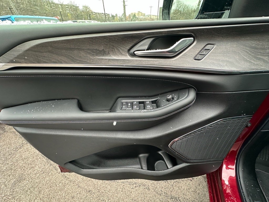 2025 Jeep Grand Cherokee Overland