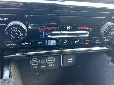 2023 Jeep Grand Cherokee L Laredo 4x4
