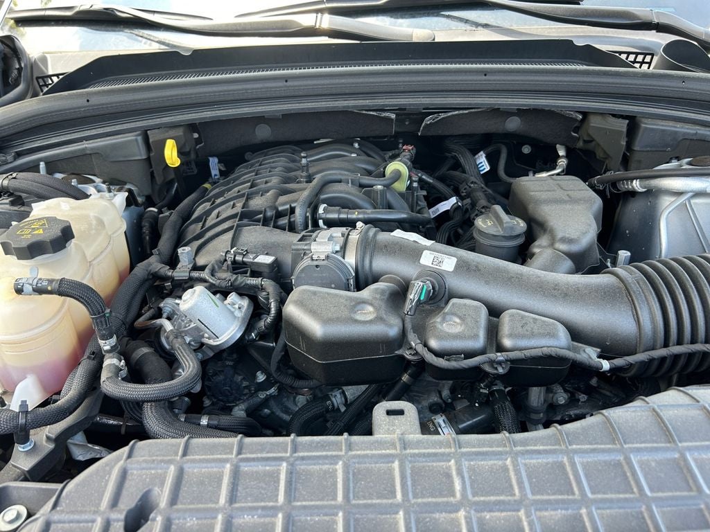 2023 Jeep Grand Cherokee L Laredo 4x4