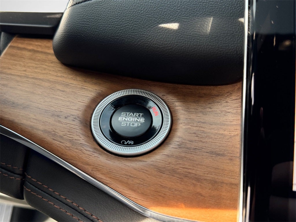 2025 Jeep Grand Cherokee L Summit