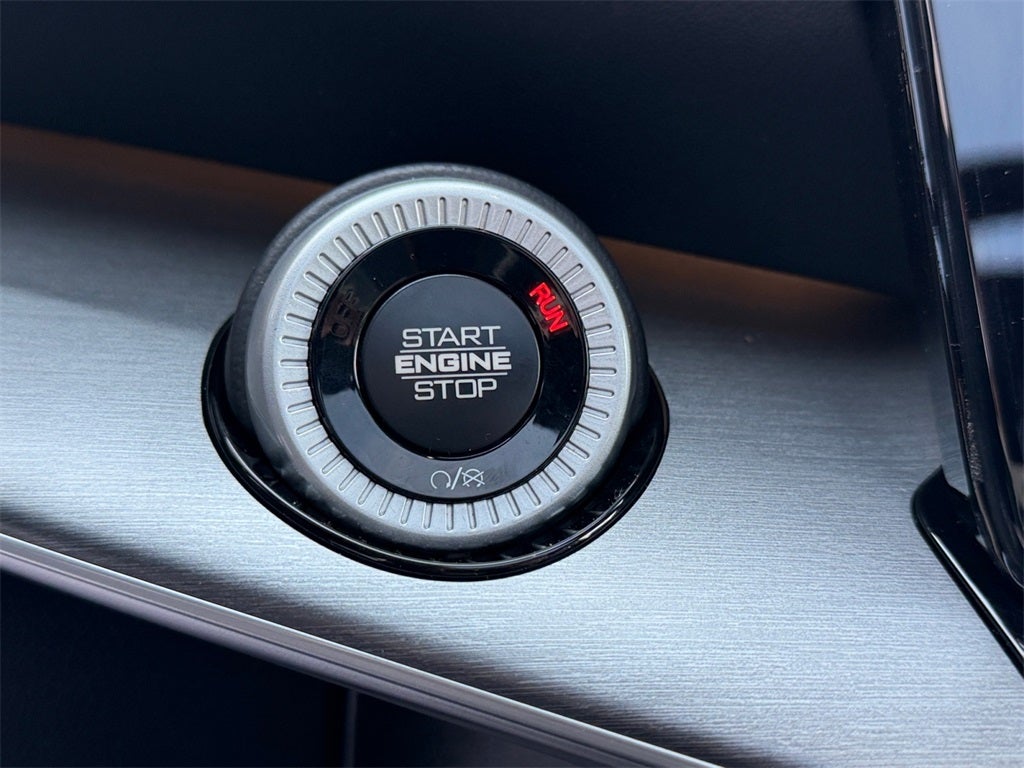 2026 Jeep Grand Wagoneer Base