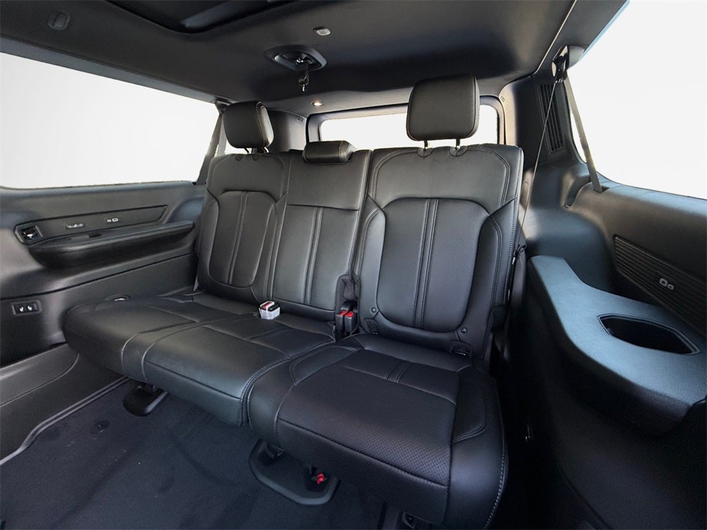 2026 Jeep Grand Wagoneer Base