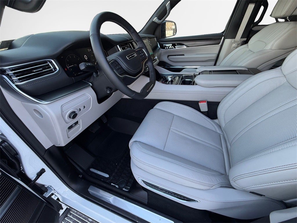 2026 Jeep Grand Wagoneer Base