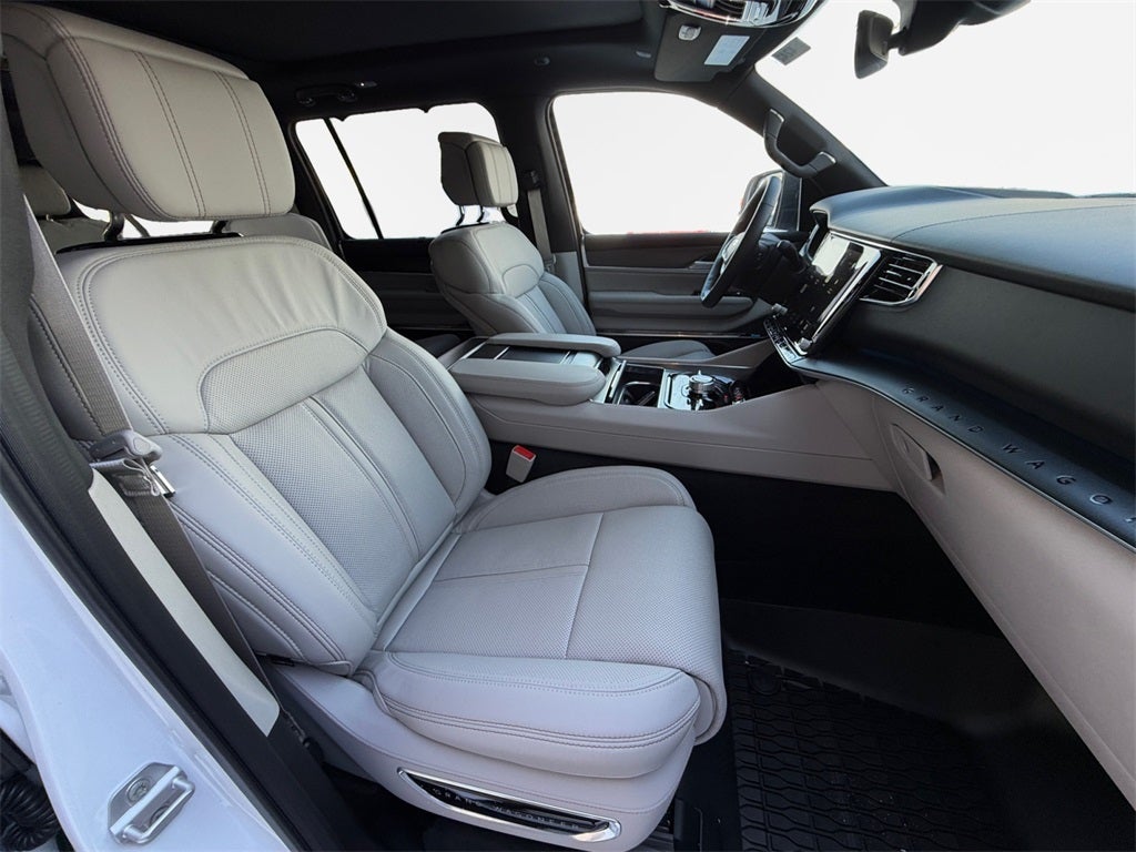 2026 Jeep Grand Wagoneer Base