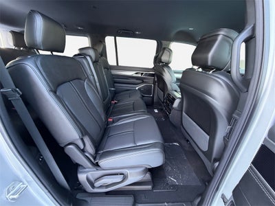 2026 Jeep Grand Wagoneer Altitude