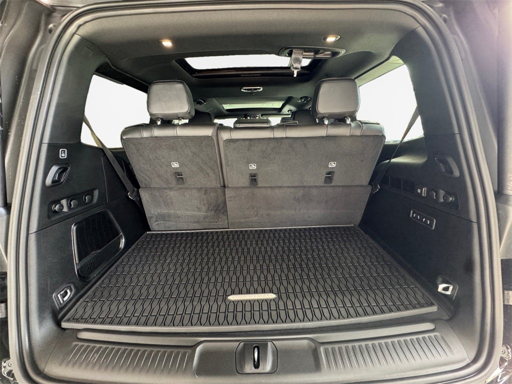 2026 Jeep Grand Wagoneer Base