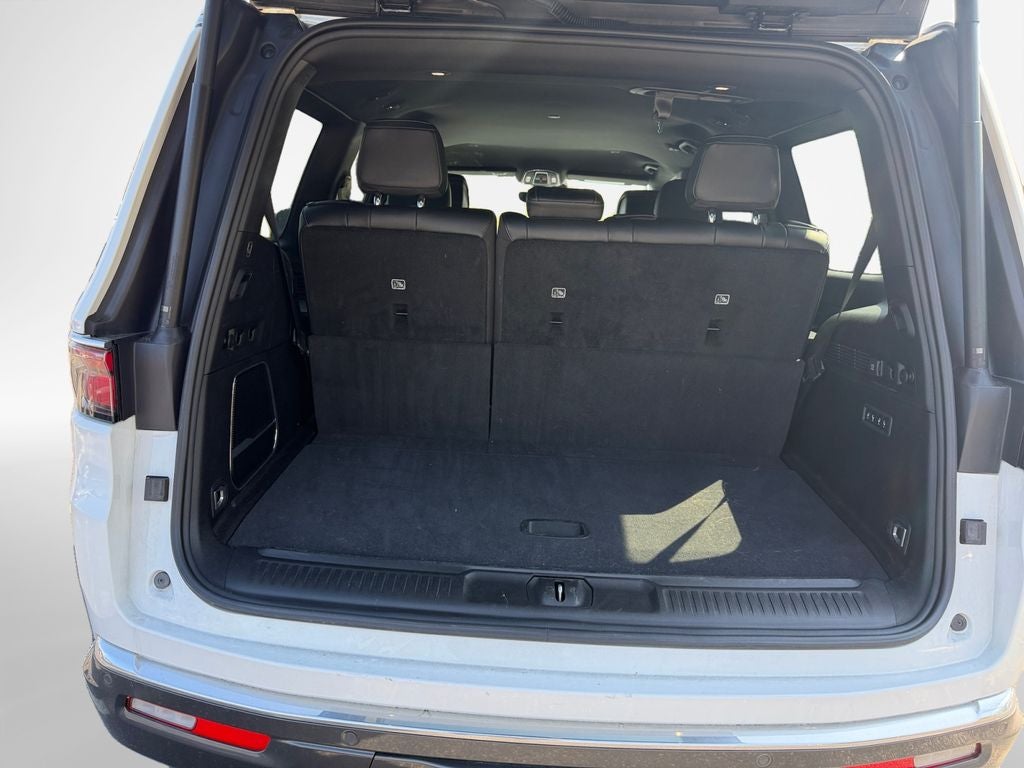 2022 Jeep Wagoneer Series III 4x4