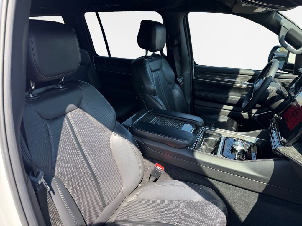 2022 Jeep Wagoneer Series III 4x4