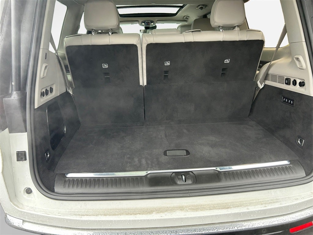 2023 Jeep Grand Wagoneer Base