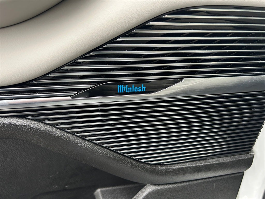 2023 Jeep Grand Wagoneer Base