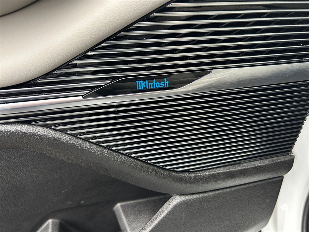 2023 Jeep Grand Wagoneer Base