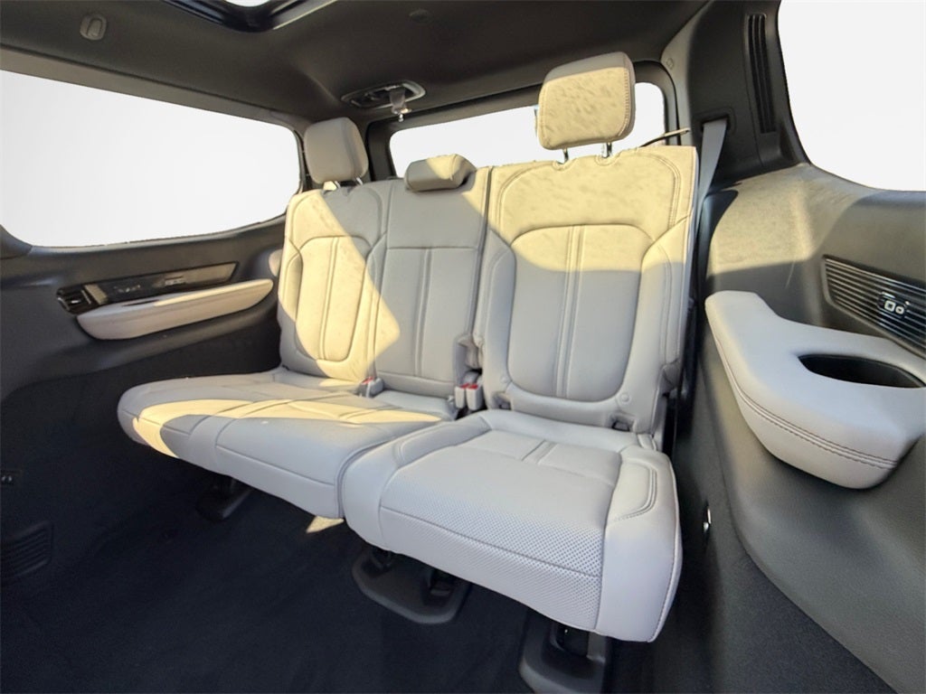 2026 Jeep Grand Wagoneer Summit