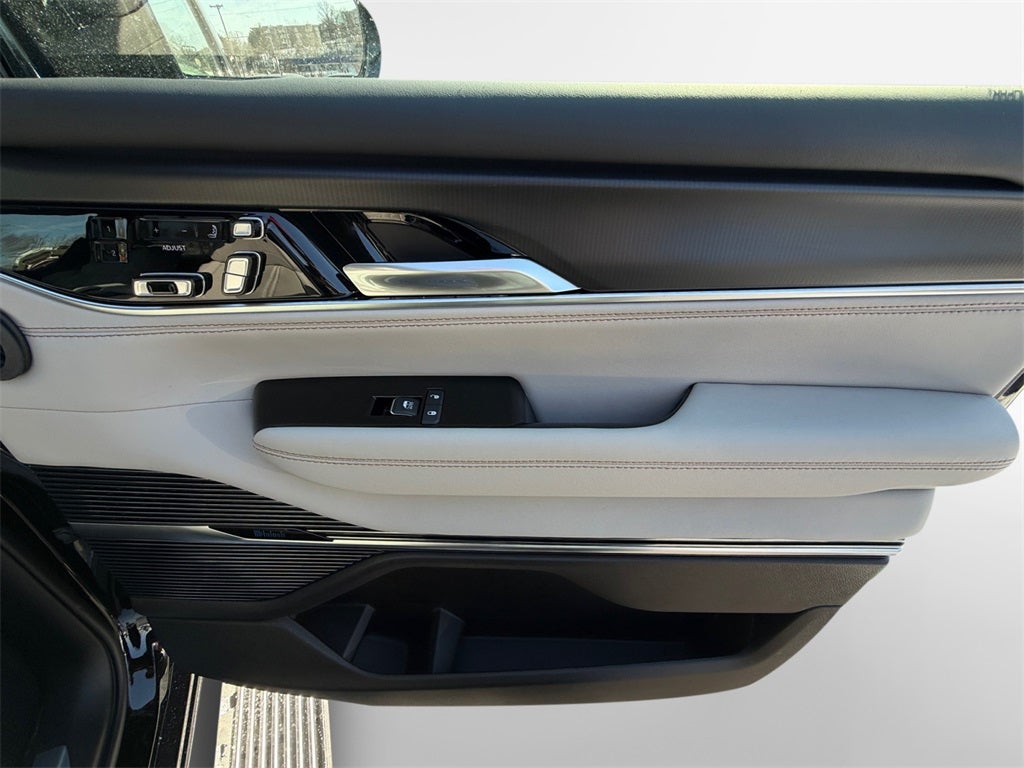 2026 Jeep Grand Wagoneer Summit