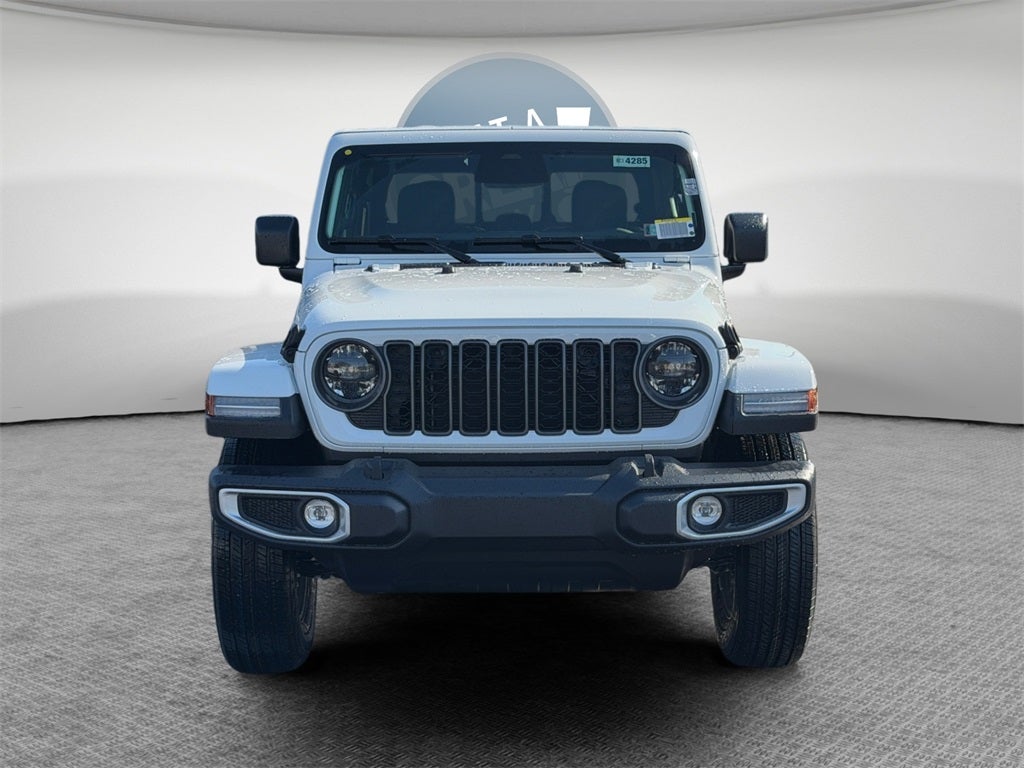 2026 Jeep Gladiator Base