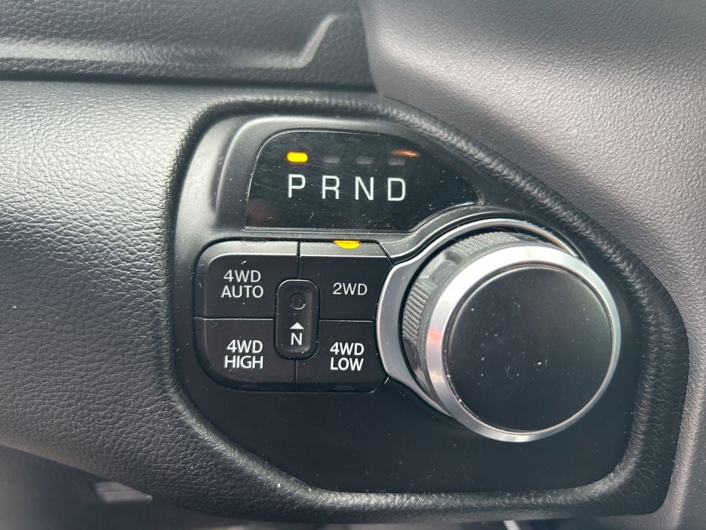 2022 RAM 1500 Big Horn Quad Cab 4x4 6'4' Box