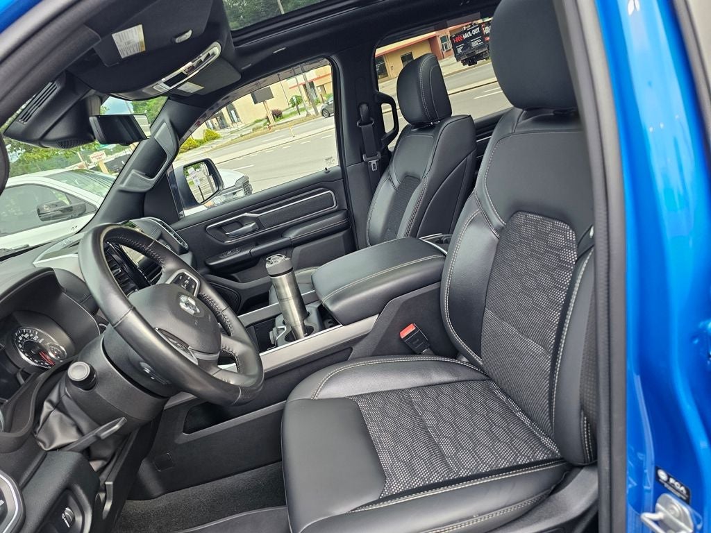 2022 RAM 1500 Big Horn Crew Cab 4x4 5'7' Box