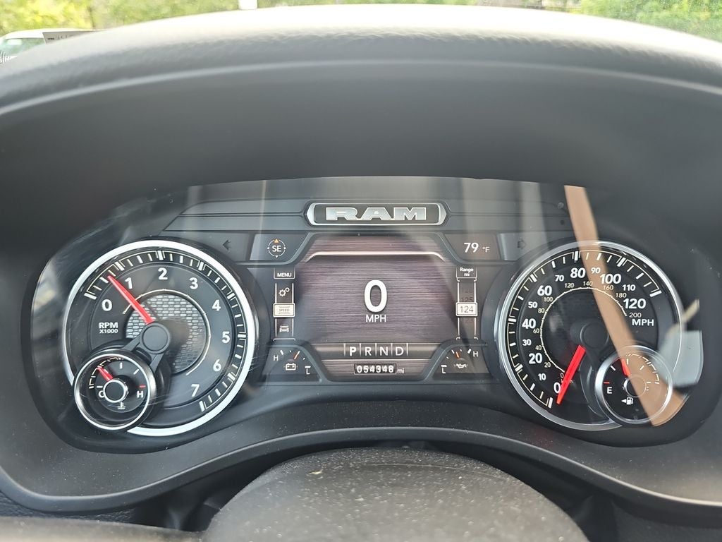 2022 RAM 1500 Big Horn Crew Cab 4x4 5'7' Box