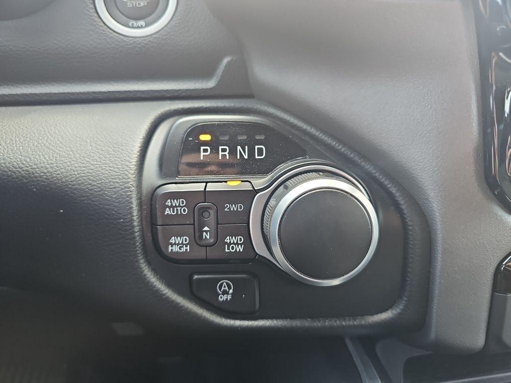 2022 RAM 1500 Big Horn Crew Cab 4x4 5'7' Box