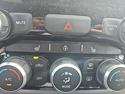 2022 RAM 1500 Big Horn Crew Cab 4x4 5'7' Box