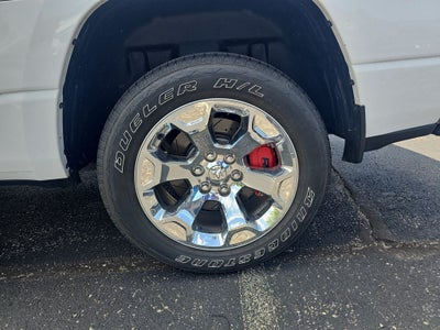2022 RAM 1500 Big Horn Crew Cab 4x4 5'7' Box