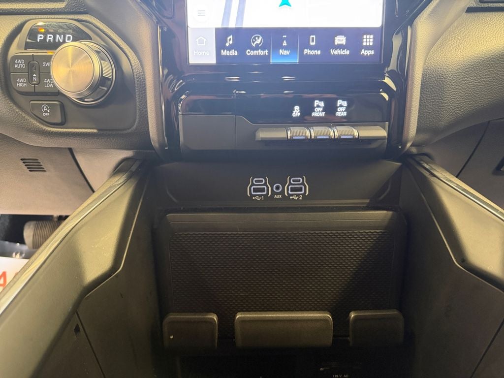2026 RAM 1500 Laramie Crew Cab 4x4 5'7' Box