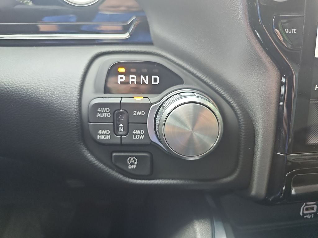 2026 RAM 1500 Laramie BLACK WIDOW