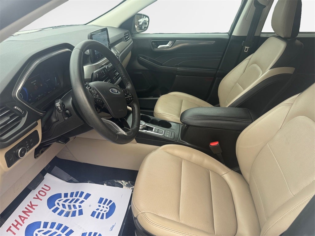 2022 Ford Escape Titanium